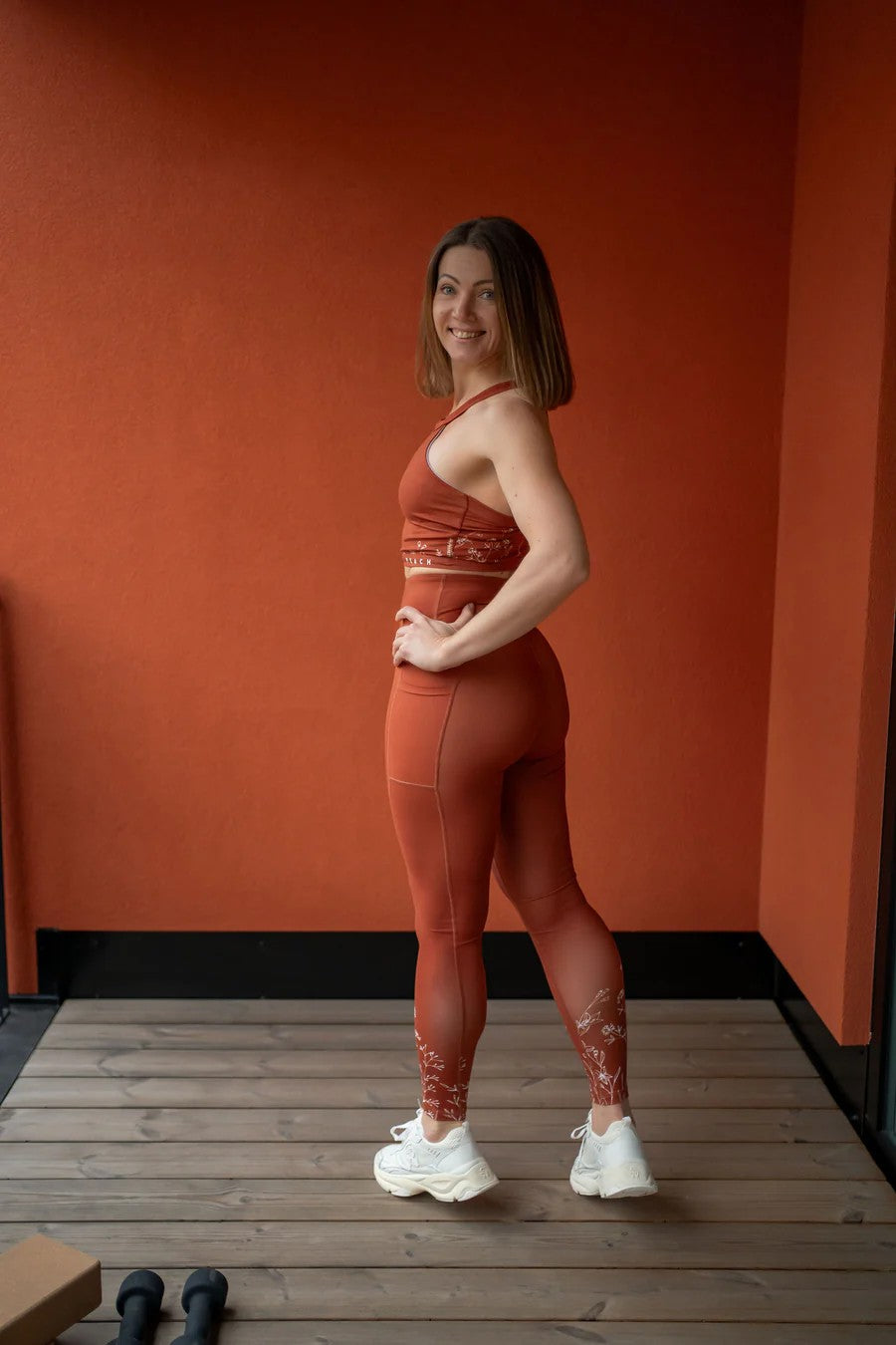 Sports Bra 'Wildflowers' Brown